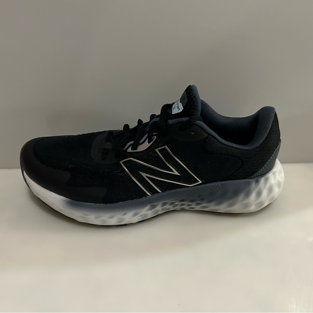 New Balance Men’s Fresh Foam EVOZ Black Gray Running Shoes - Size 9 / EU42.5
